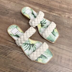 Dolce Vita Indy Braided Flat Sandal Off White 7.5 NWOB